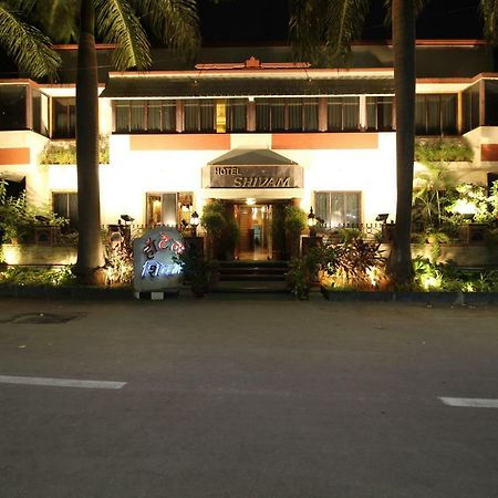 Hotel Shivam Pune Esterno foto
