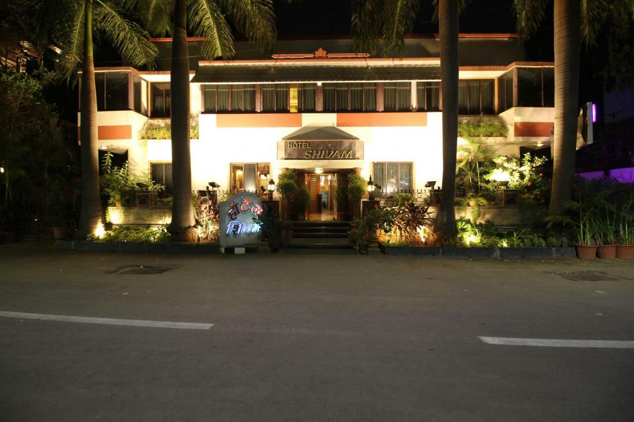 Hotel Shivam Pune Esterno foto