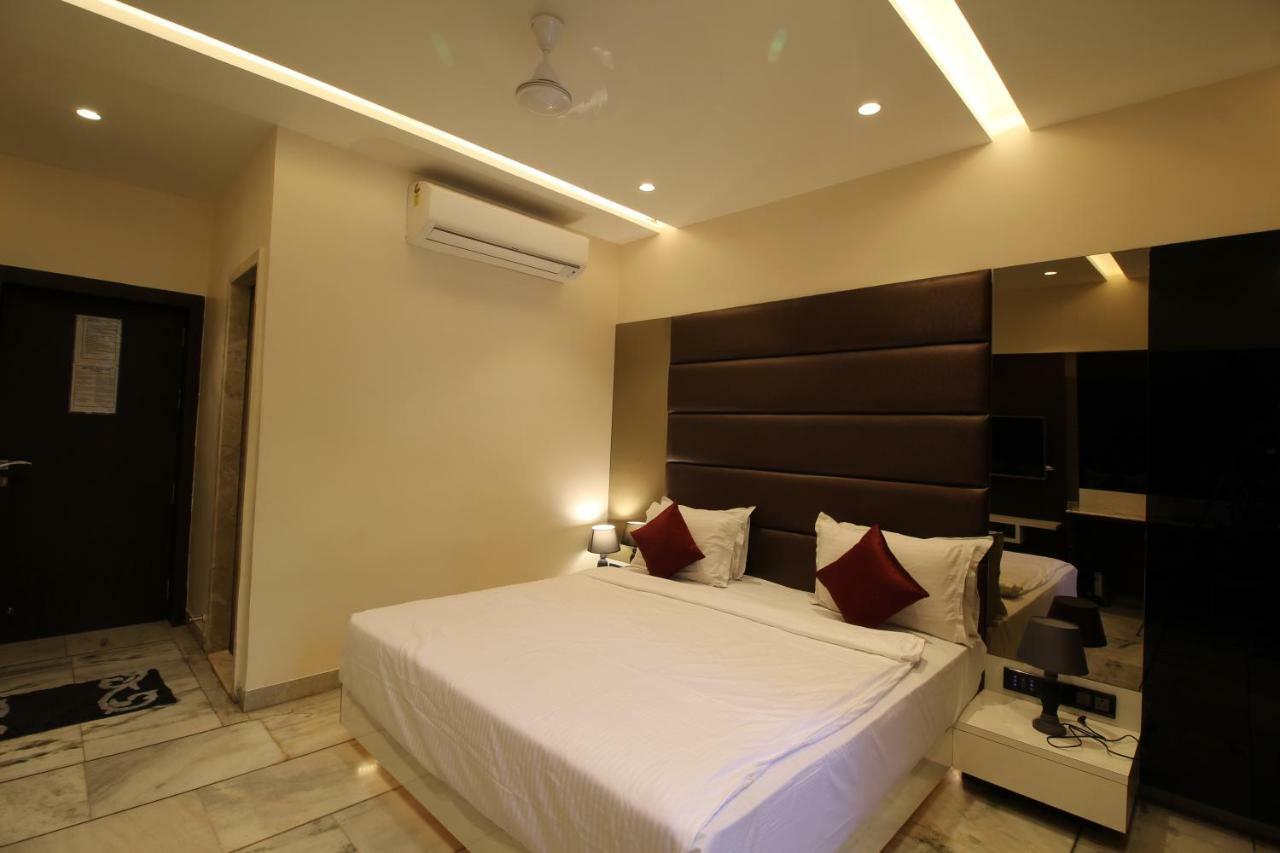 Hotel Shivam Pune Esterno foto